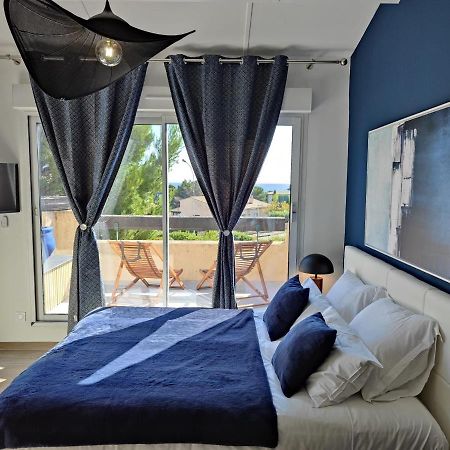Suites Jm - Les Pins Marines - Jacuzzi & Vue Mer Bandol Exterior foto