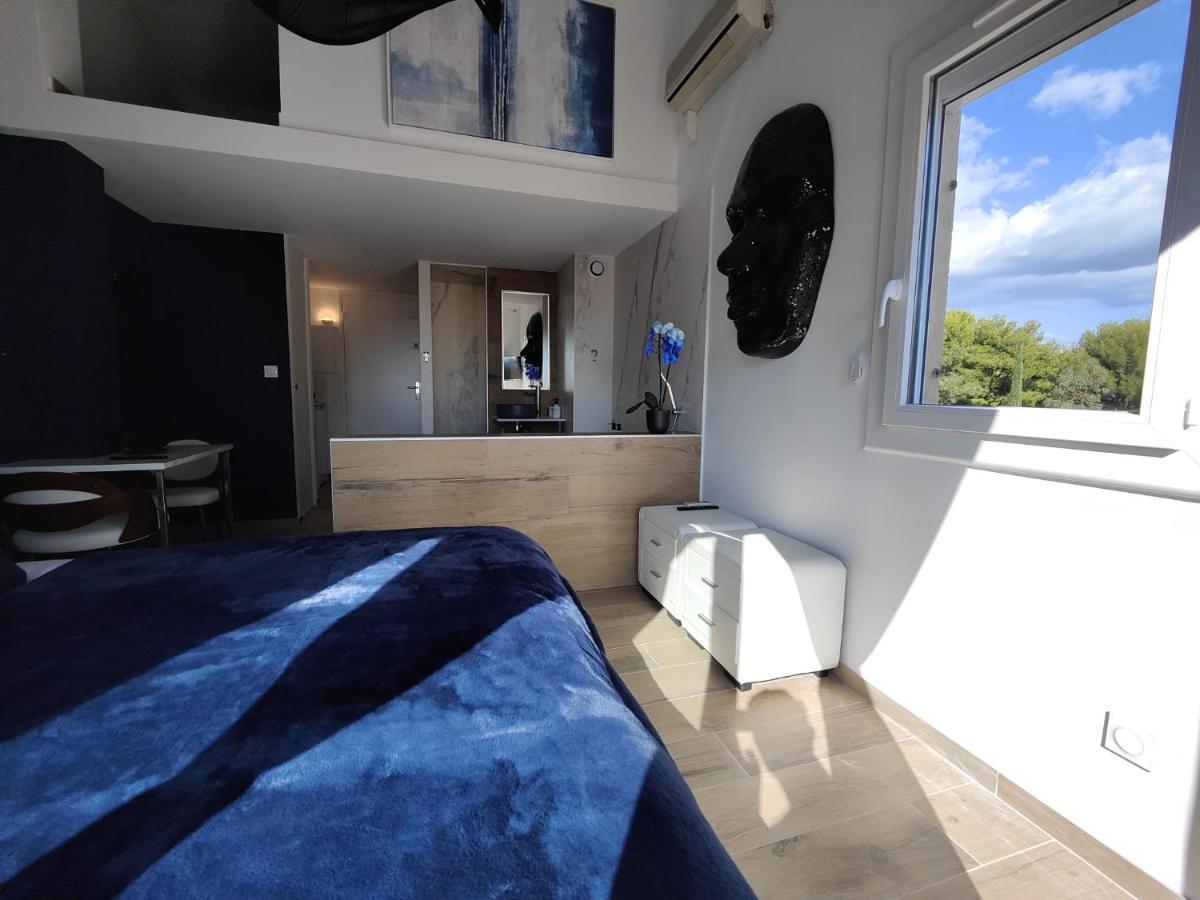 Suites Jm - Les Pins Marines - Jacuzzi & Vue Mer Bandol Exterior foto