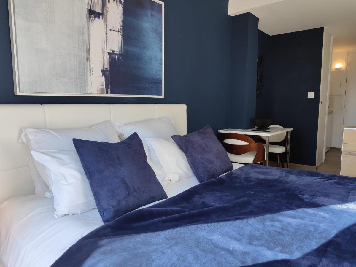 Suites Jm - Les Pins Marines - Jacuzzi & Vue Mer Bandol Exterior foto